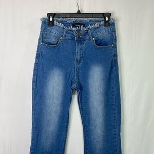 🍑 between us raw hem waist flare jeans: